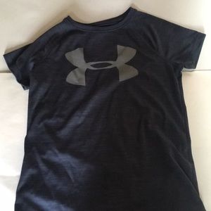 Girls under armor gray shirt